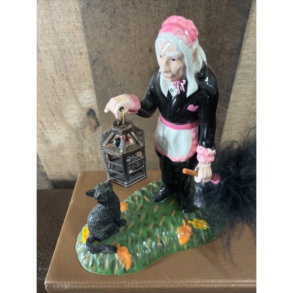 Dept 56 Halloween Village Figure A Gravely Haunting Bat Trick-Or-Treat Kid *Read